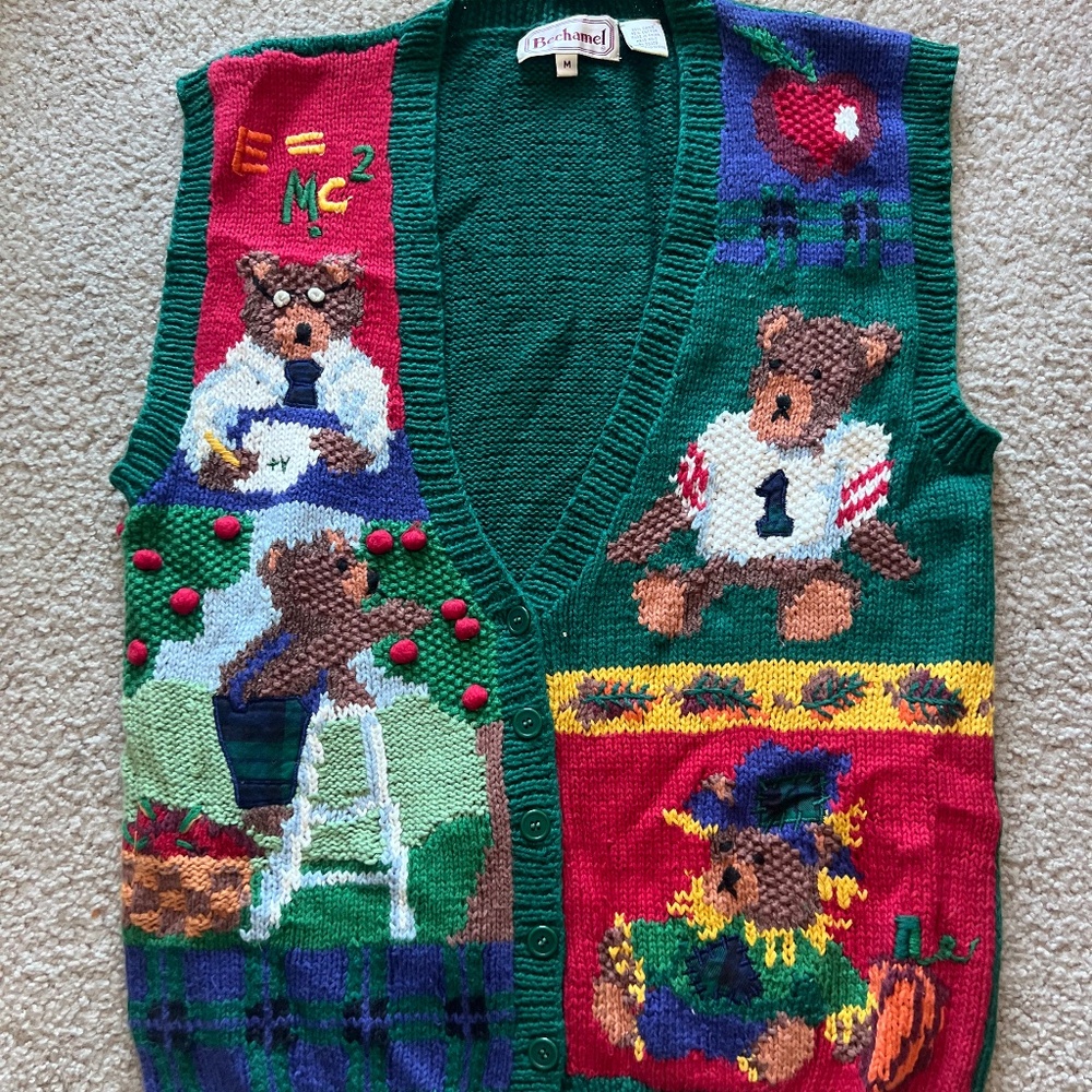 Bechamel Bear Fall Autumn Ladies Sweater Vest Medium Green and Red